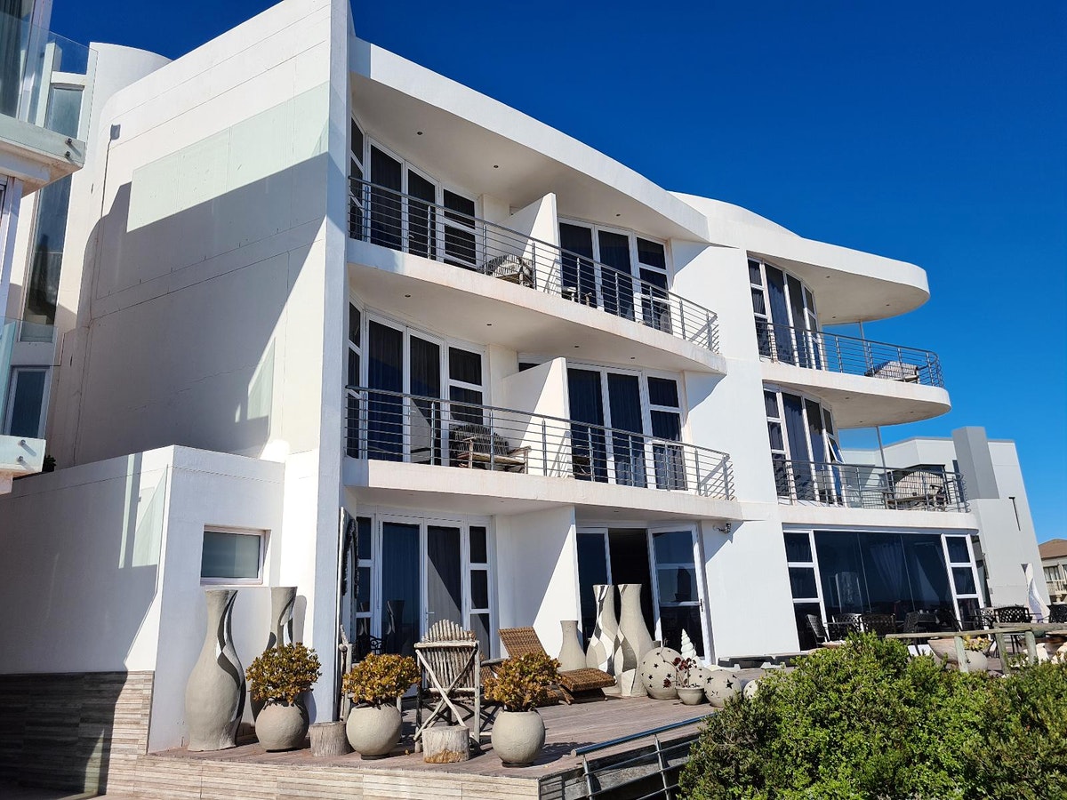 Stay 2 Nights at Lagoon Lodge Cape Town