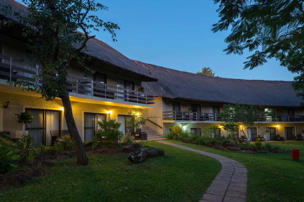 A’Zambezi River Lodge